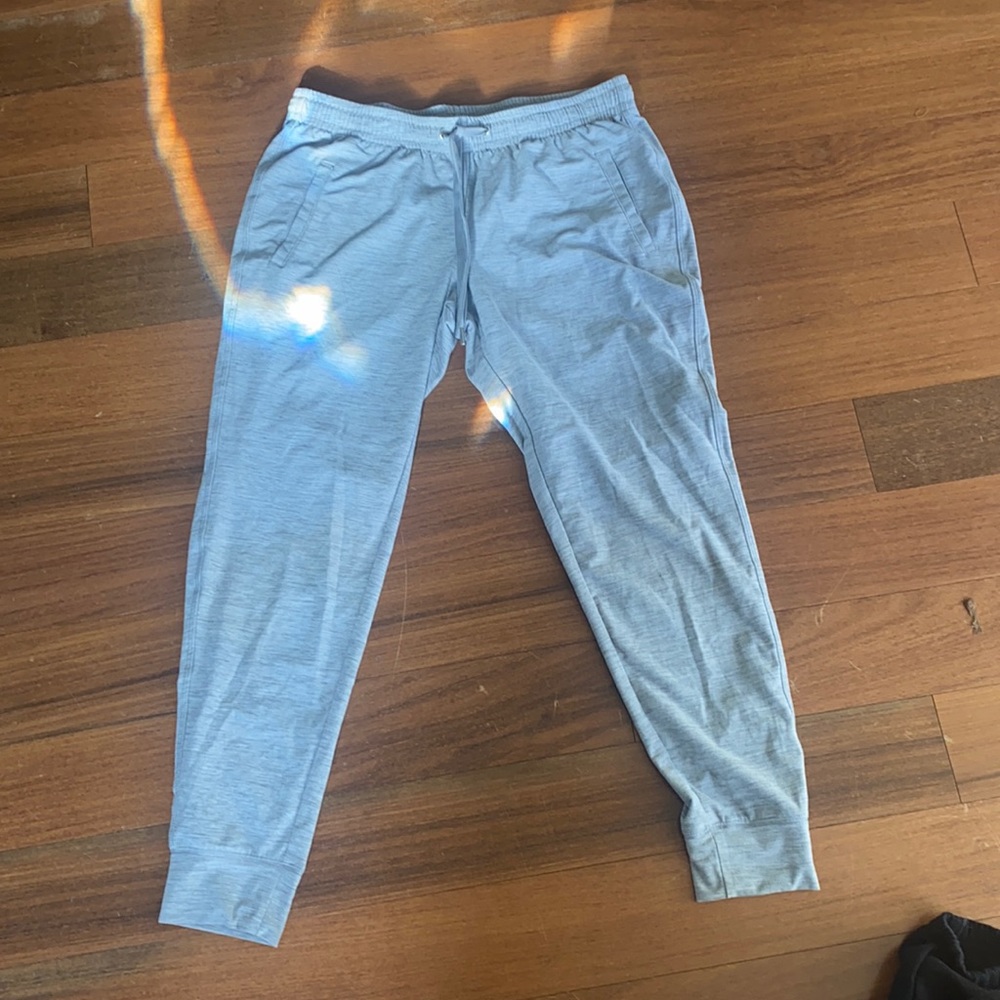 Old navy sweatpants never worn